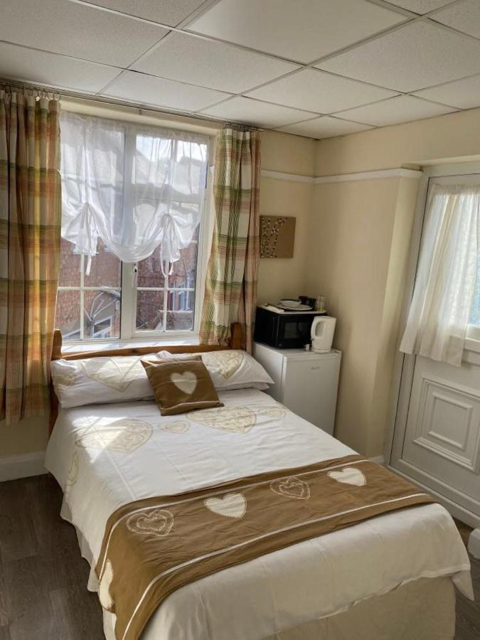 Clarendon Lodge - Accommodation Only Skegness Exterior photo