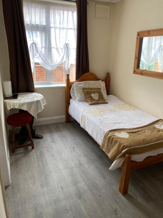 Clarendon Lodge - Accommodation Only Skegness Exterior photo